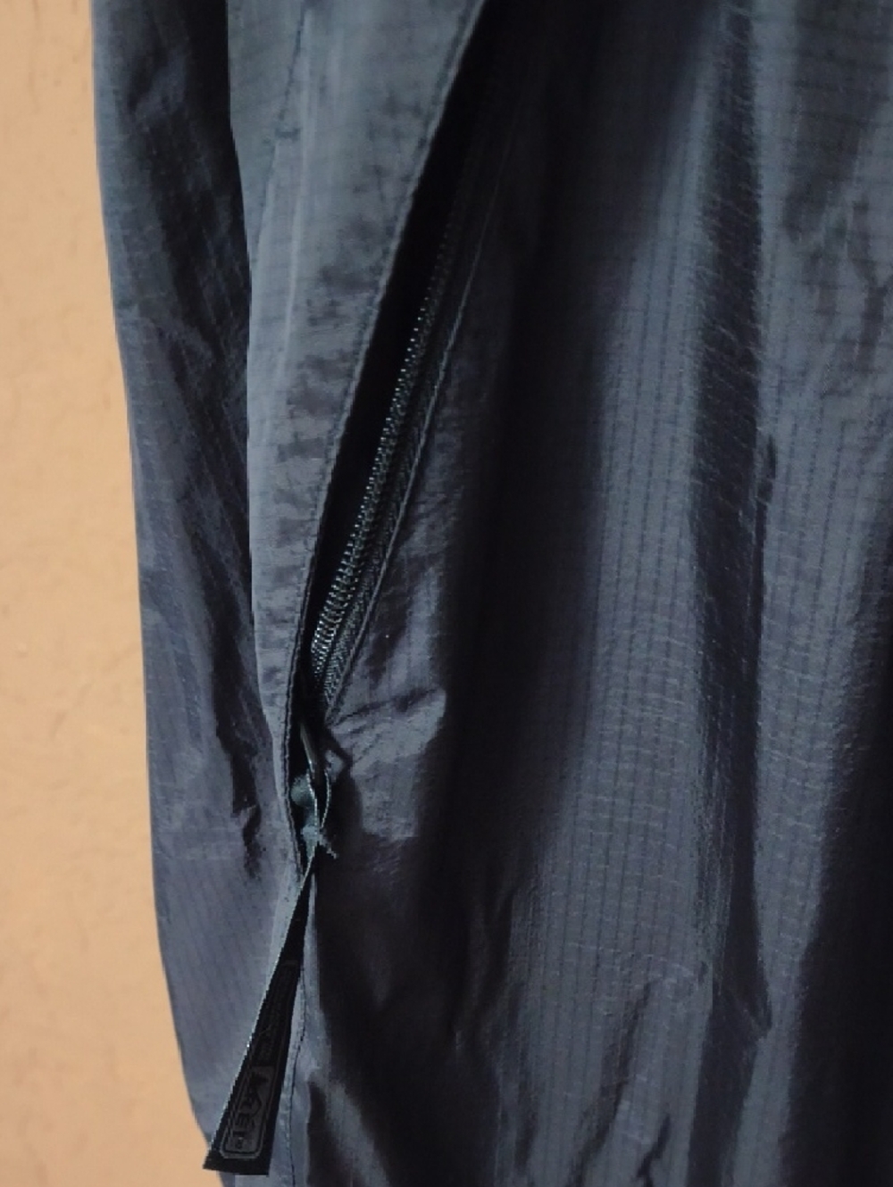 REI Black Women's Wind-Resistant Rain Track Joggers Size Large - Picture 6 of 9